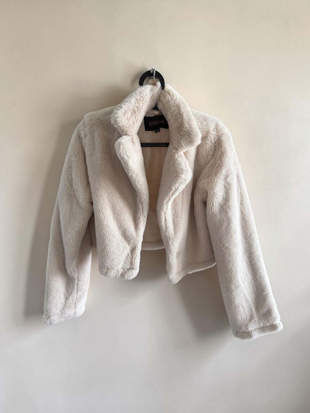 Ambiance Outerwear Cream Faux Fur Cropped Notch Lapel Jacket - Small